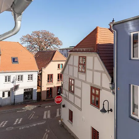 Hafenapartment Im Herzen Von Malchow *